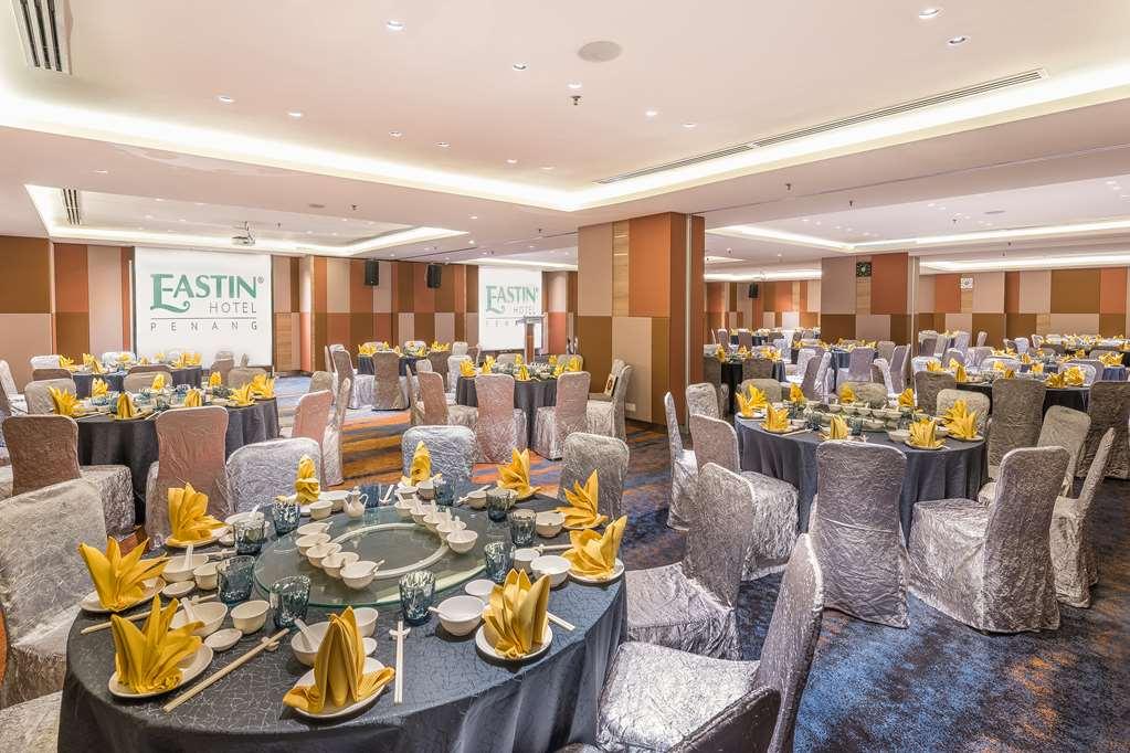 Eastin Hotel Penang Sungai Dua Bukit Phòng bức ảnh