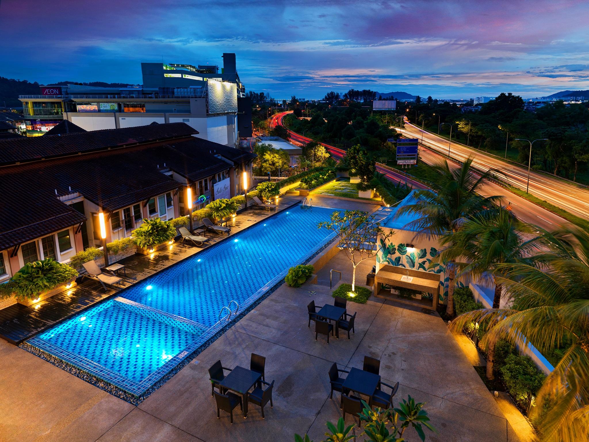 Eastin Hotel Penang Sungai Dua Bukit Ngoại thất bức ảnh